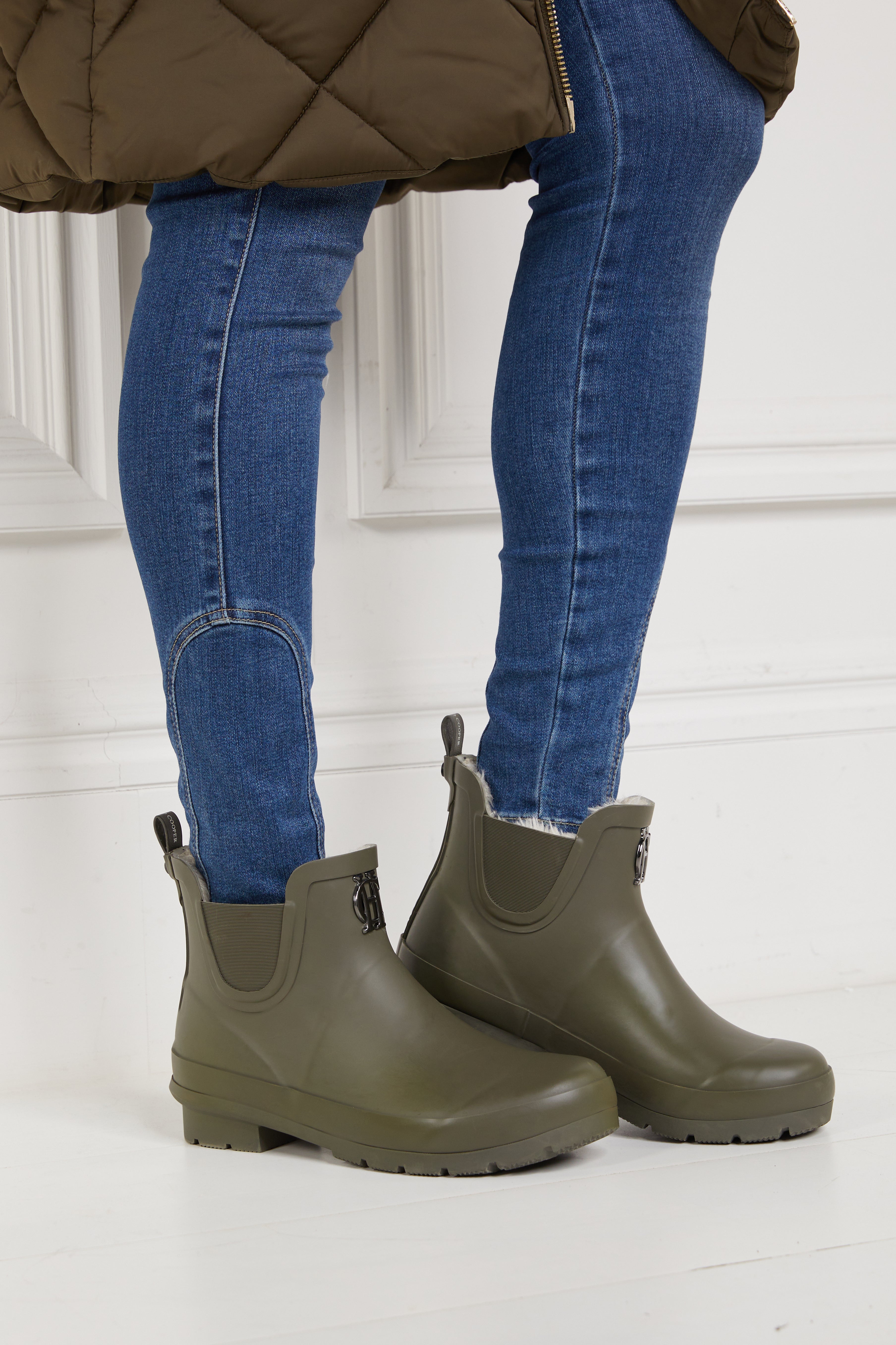 Drape best sale chelsea boot