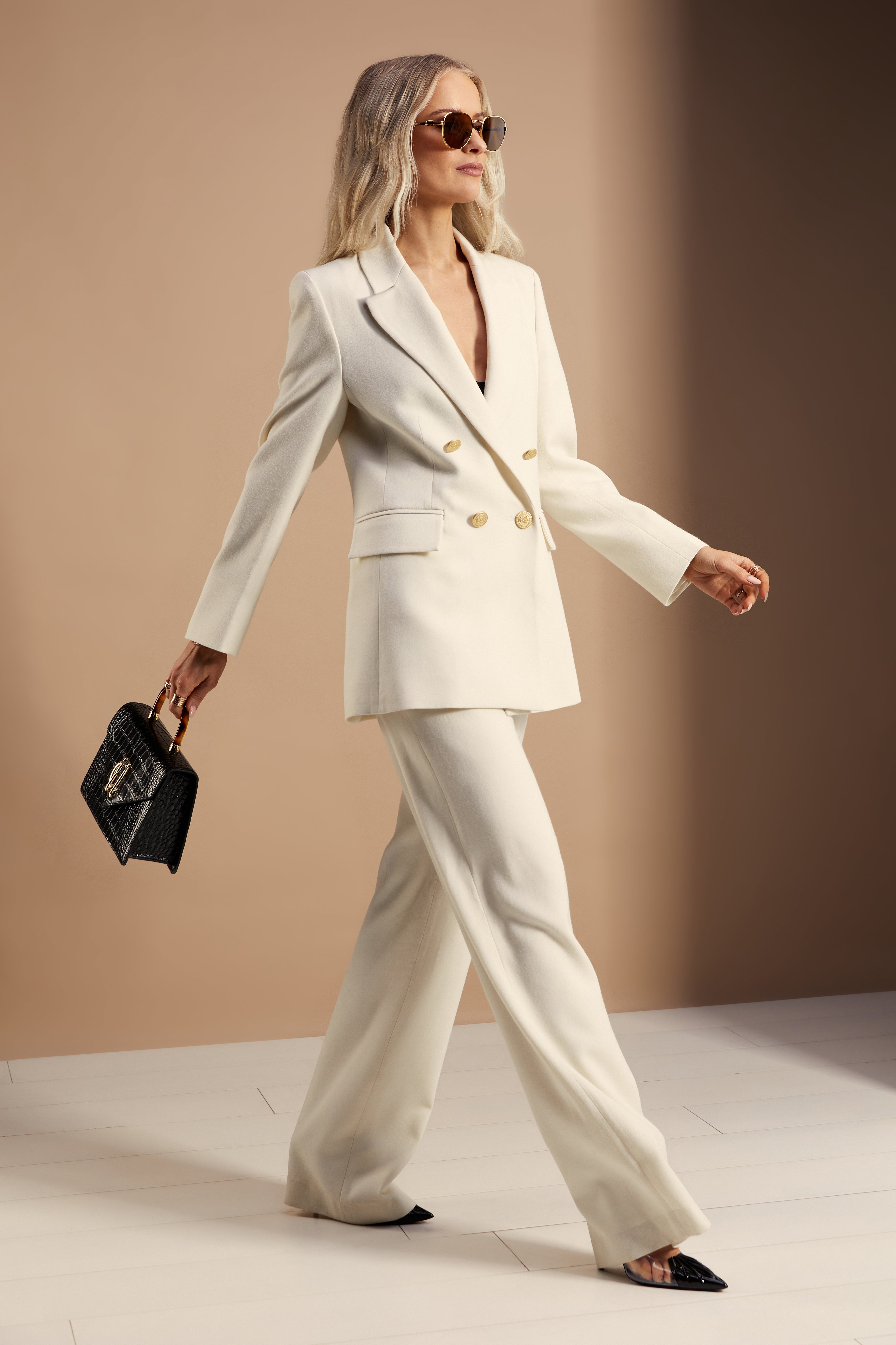 The Ivory Suit – Holland Cooper ®