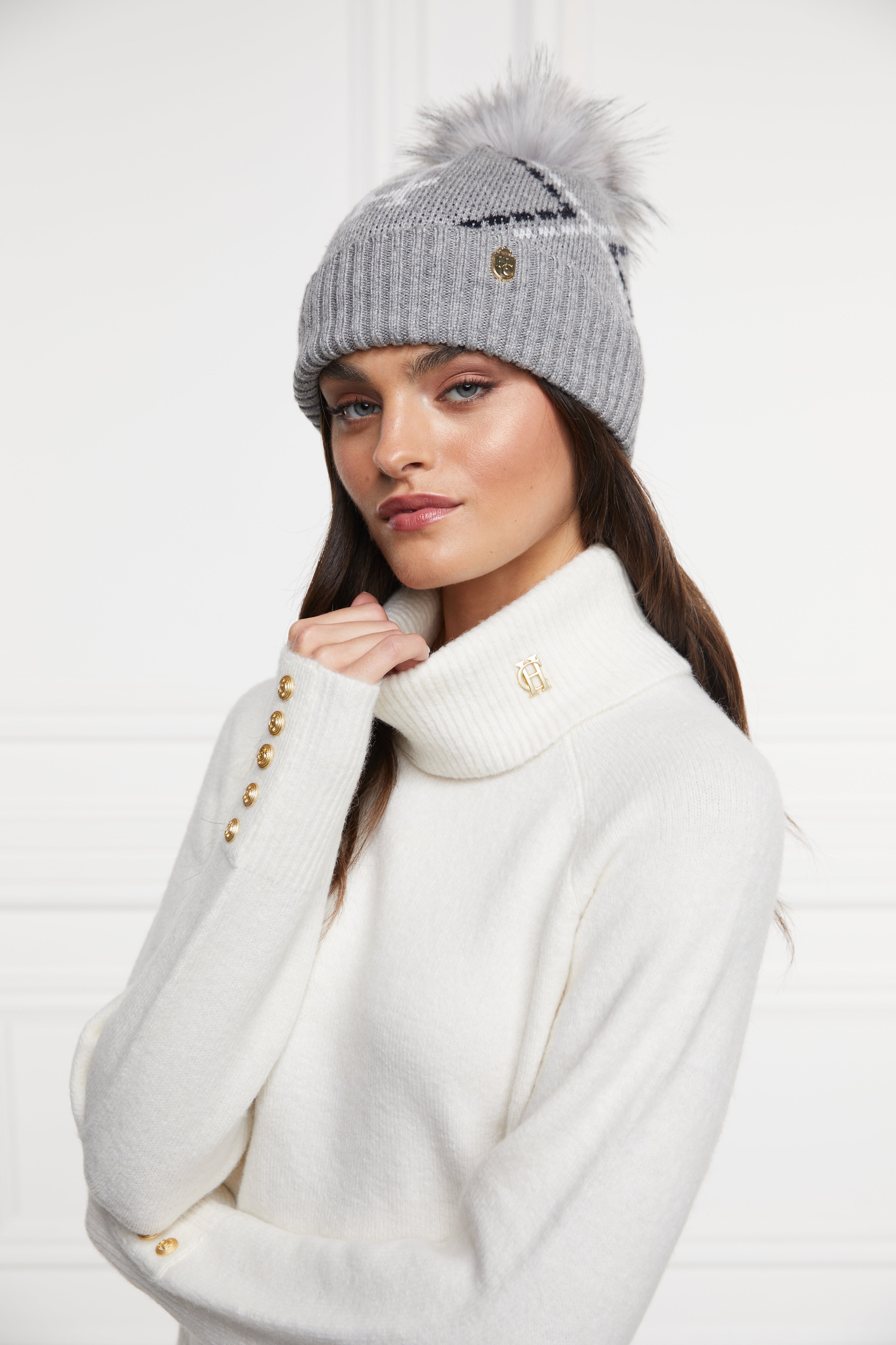 Grey bobble store hat womens