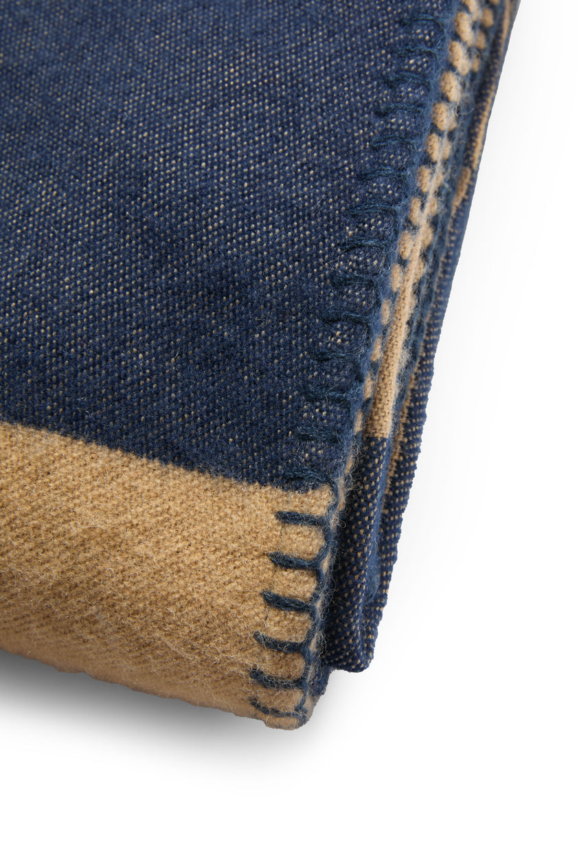 Luxury Blanket (Navy Camel)