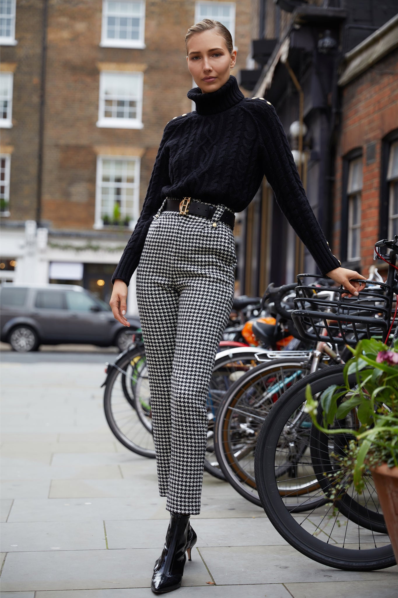ASOS DESIGN peg trouser in jersey crinkle with paperbag waist and  tortoiseshell D rings  ASOS  Peg trousers Peg pants Winter pants outfit
